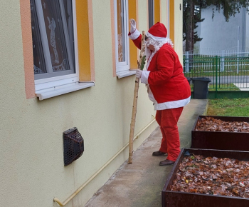 Mikuláš na zlatých saniach